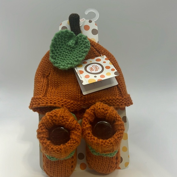 Little Me Other - Little Me Pumpkin Hat and Booties Set